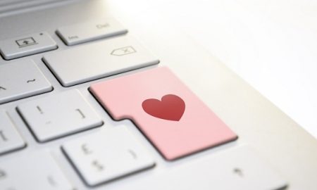 online dating love heart keyboard